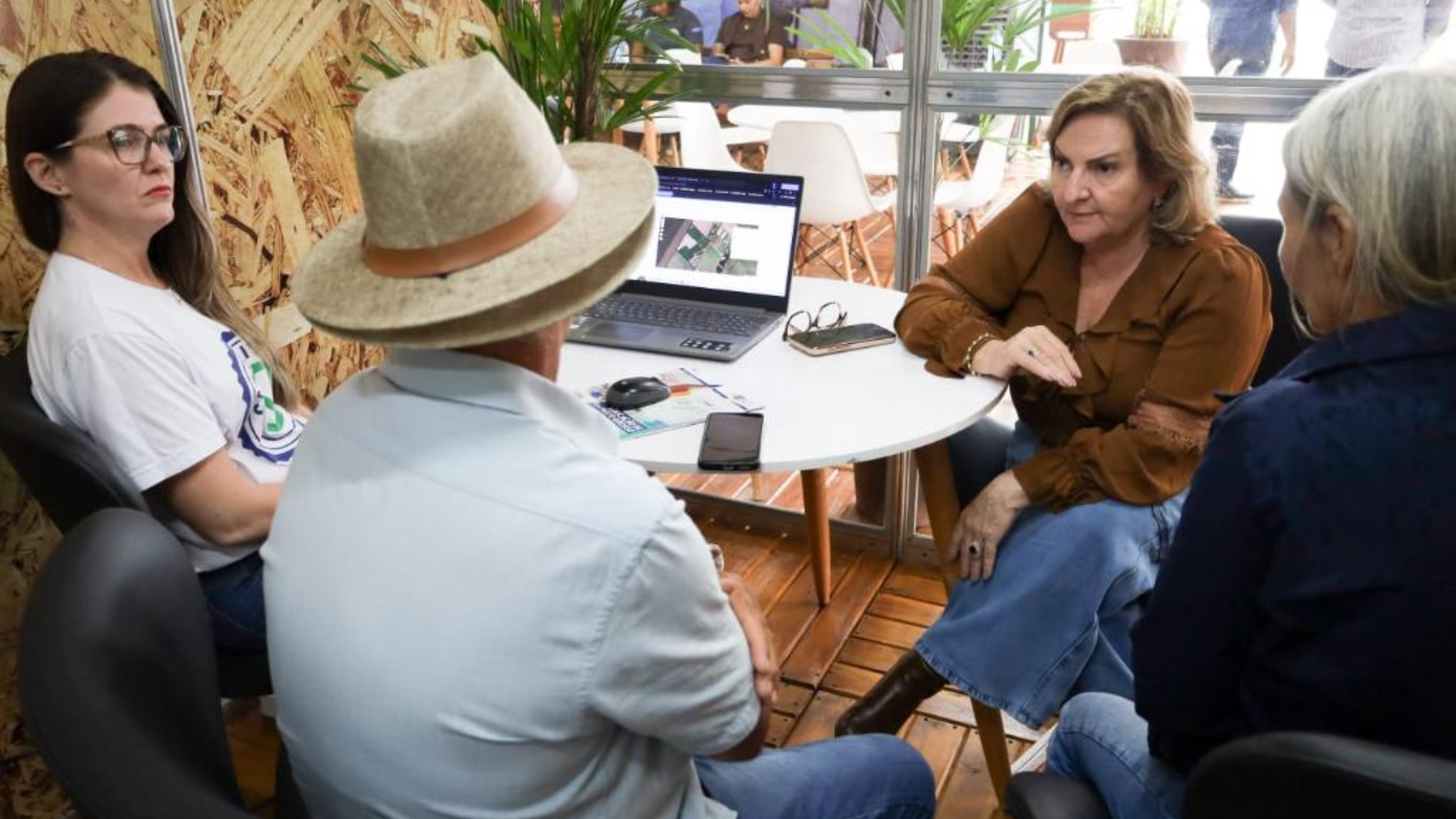 Sema reforça regularização ambiental no Show Safra 2026 e renova projeto ambiental com prefeitura