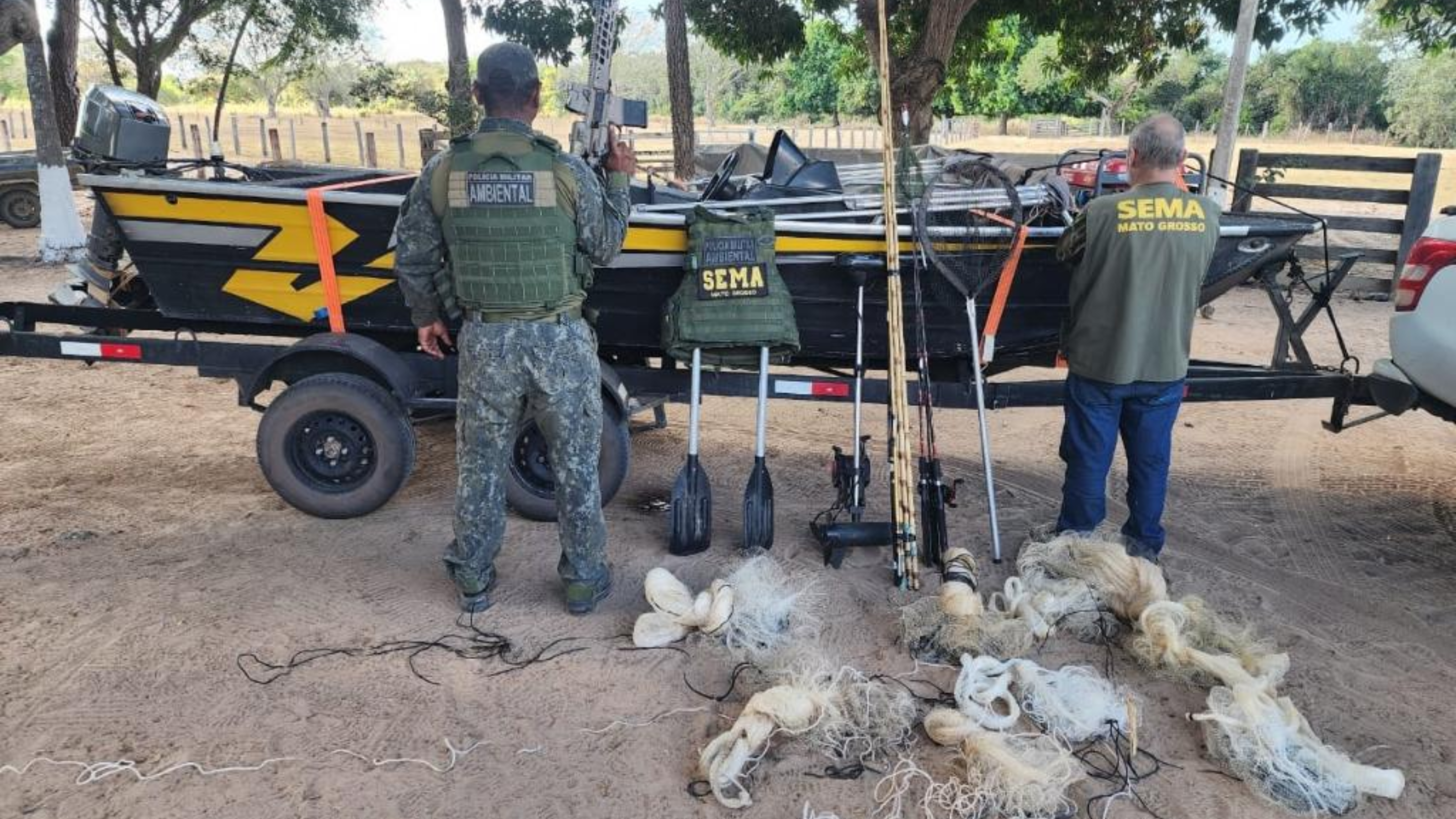 Sema combate pesca predatória no Rio Cristalino com apreensão de 11 embarcações