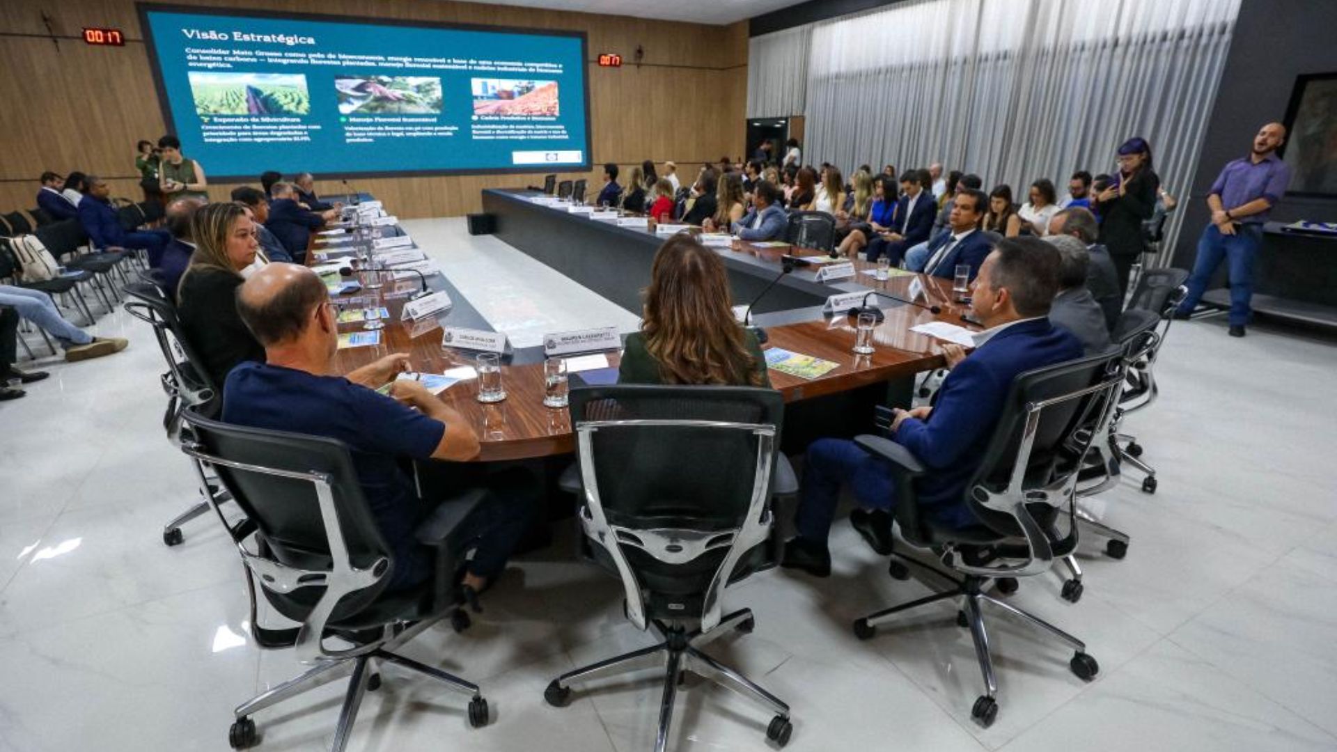 Governo de Mato Grosso assina decreto que aprova o Plano de Desenvolvimento Florestal e Biomassa