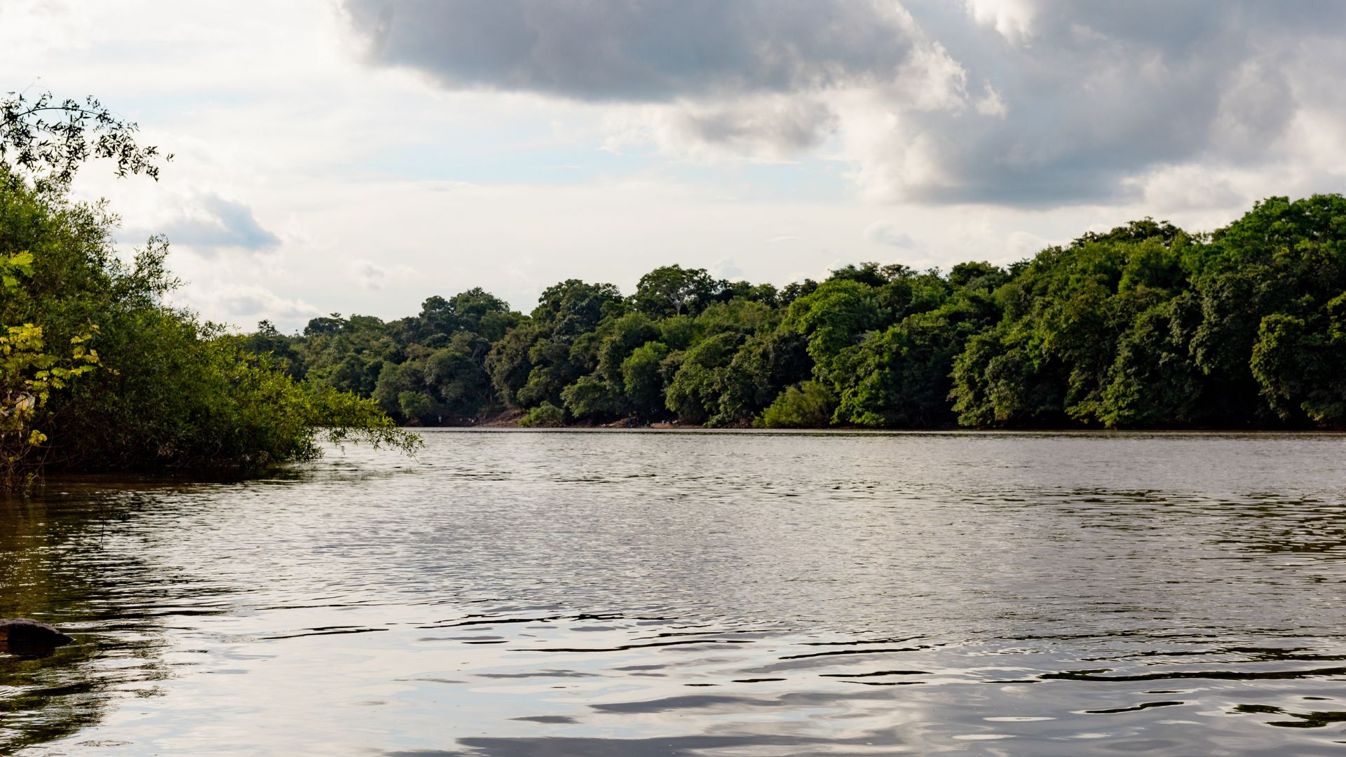 Sema apresenta a experiência do estado na gestão hídrica em encontro com representantes de órgãos da Amazônia Legal