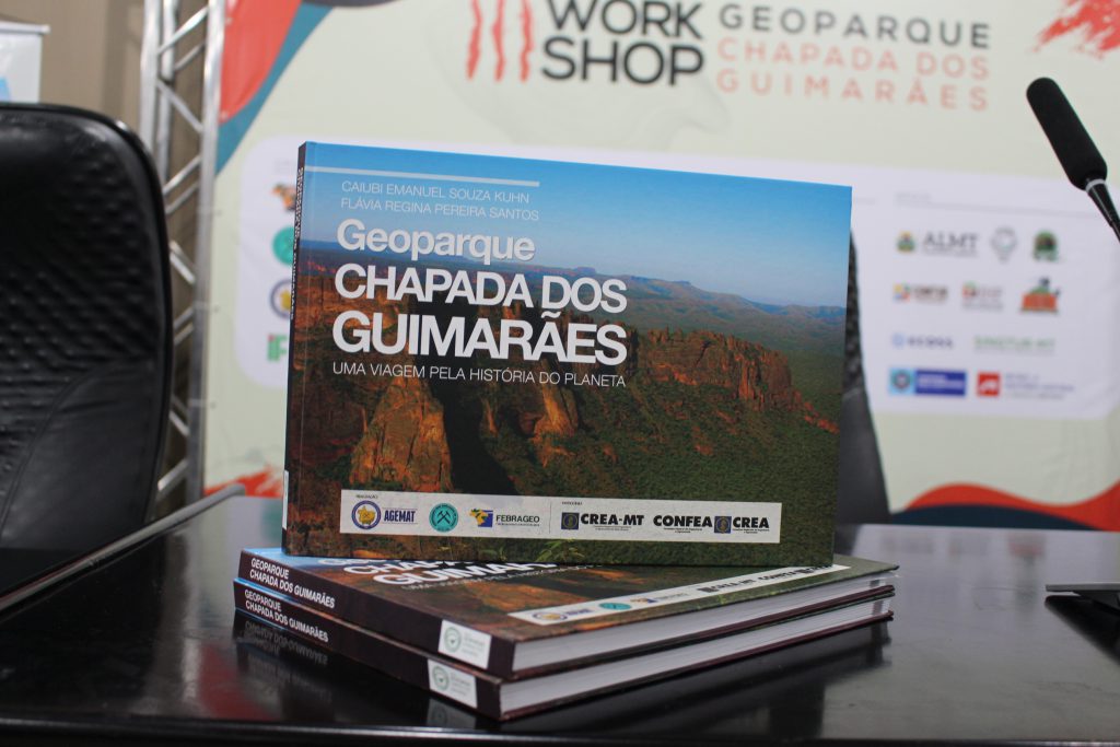 Segunda edição do livro Geoparque Chapada dos Guimarães será lançada nesta sexta-feira (24)